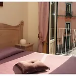 Bed & Breakfast Divina House 4*