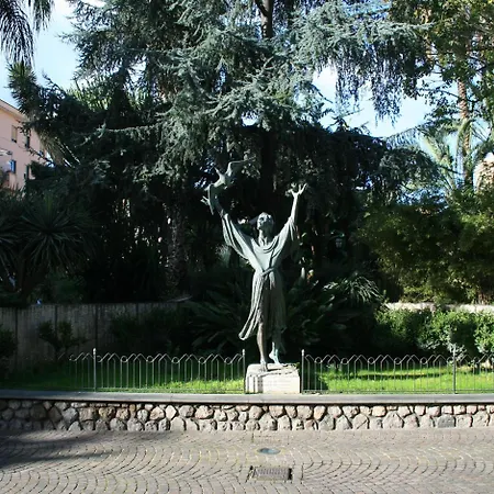 Divina House 4* Сорренто