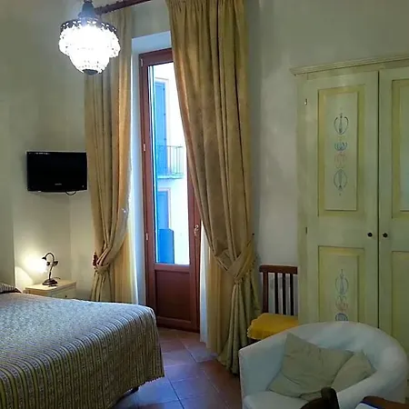 Divina House 4*
