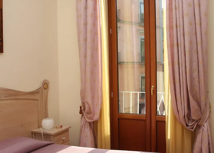 فندق مبيت وإفطار Divina House سورينتو